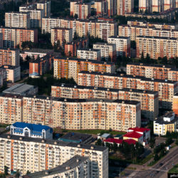 МАЛЕНЬКИЙ СЛАВНЫЙ ГОРОДОК